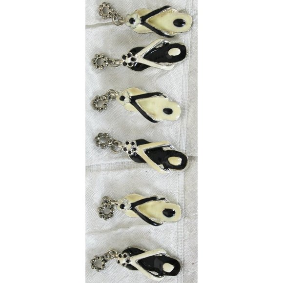 Lot of 6 Flip Flop Charms Black and White Enamel on Metal - Jewelry Making Craft - Picture 1 of 4